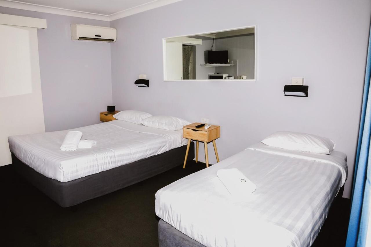 Australian Hotel Motel Yass Exterior foto